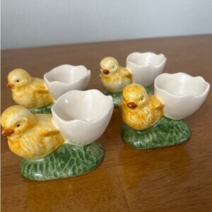 Set of 4 Bordallo Pinheiro Egg Cup Cracked Eggshell with Chick Portugal 1960s